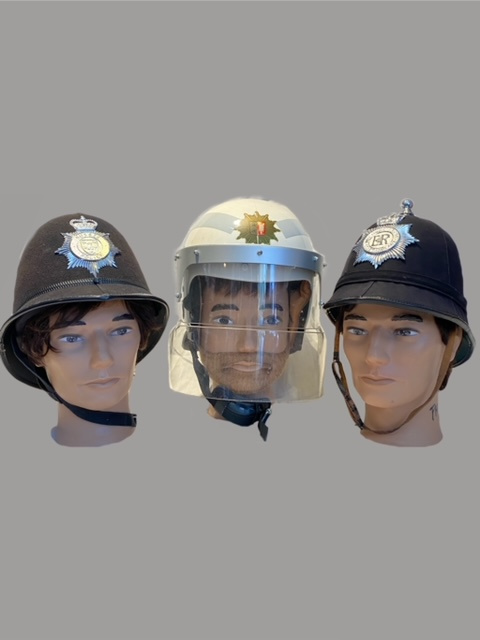 Politi hjelme