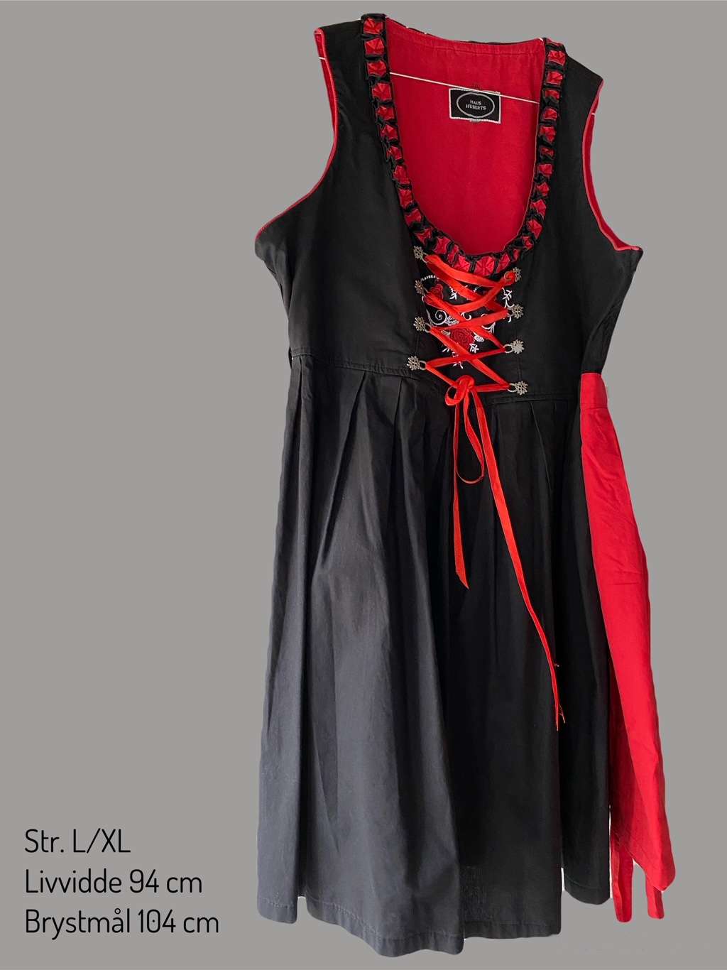 Tyroler dirndl sort str. L / XL